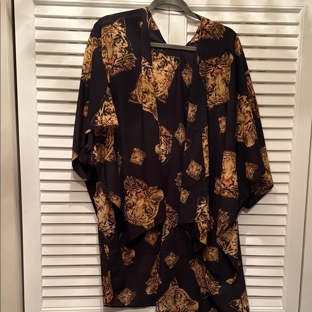 LF Black and Gold Tiger Kimono